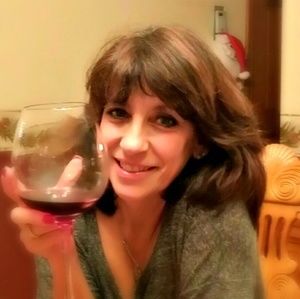 Meet your Posher, Charina